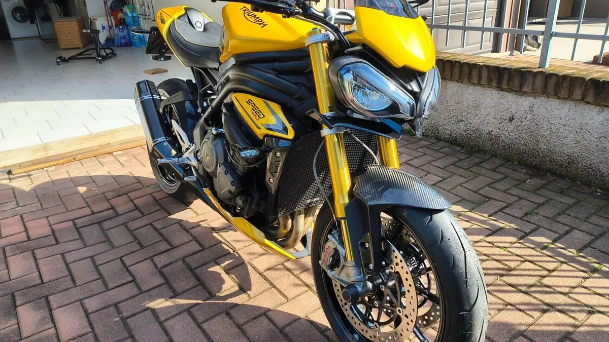 Triumph Speed Triple 1200 RS (2021 - 24)  (4)