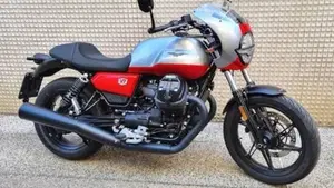 Moto Guzzi V7 Stone Corsa (2023 - 25) 