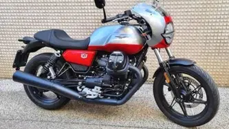 Moto Guzzi V7 Stone Corsa (2023 - 25) usata