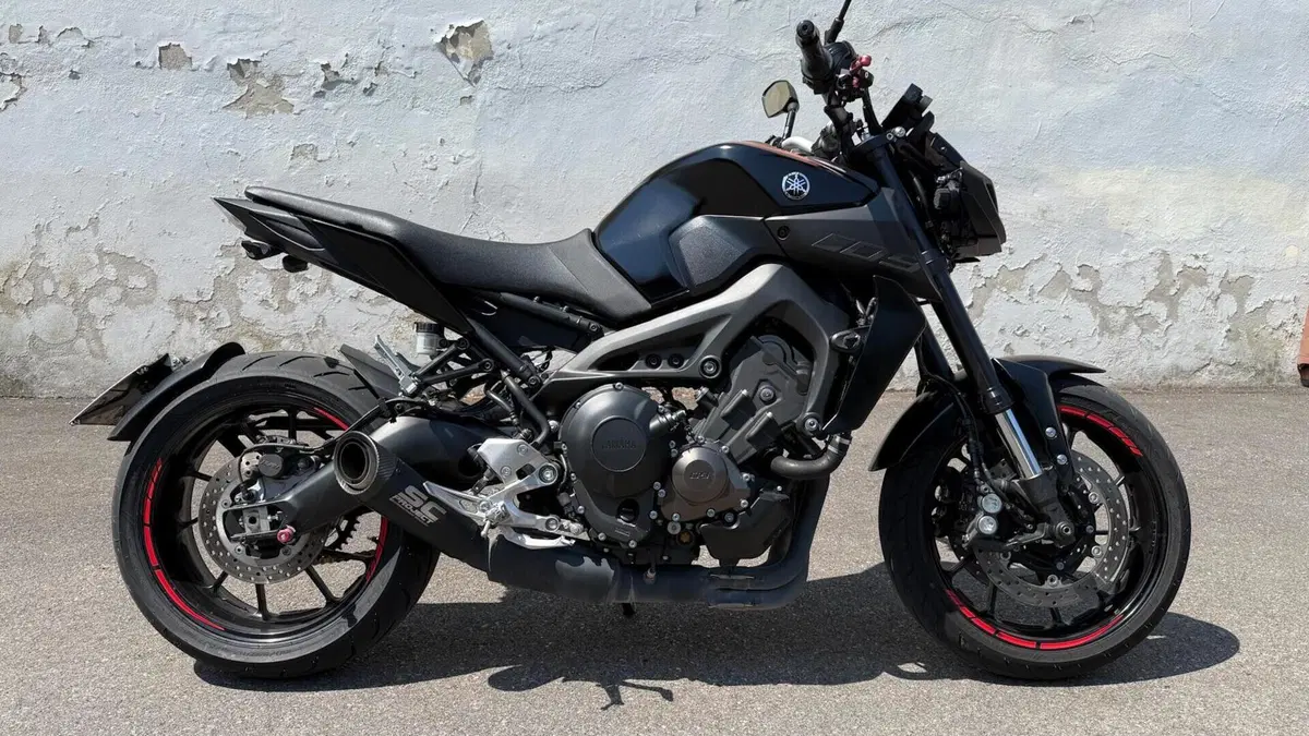 Yamaha MT-09 (2017 - 20)  (2)