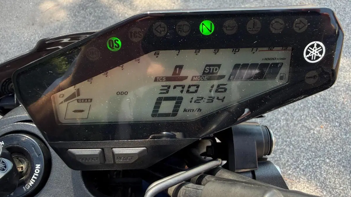 Yamaha MT-09 (2017 - 20)  (10)