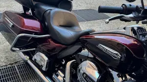 Harley-Davidson 1690 Electra Glide Ultra Classic (2014 - 16) - FLHTCU  (2)
