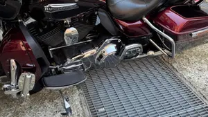 Harley-Davidson 1690 Electra Glide Ultra Classic (2014 - 16) - FLHTCU  (3)