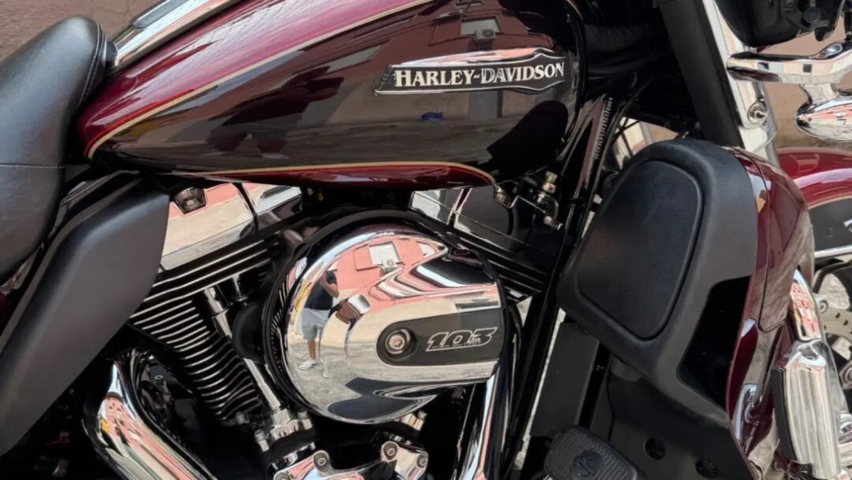 Harley-Davidson 1690 Electra Glide Ultra Classic (2014 - 16) - FLHTCU  (7)