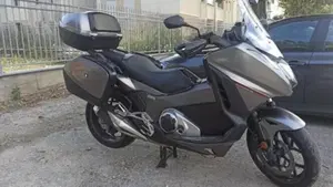 Honda Integra 750 DCT Sport (2017)  (2)