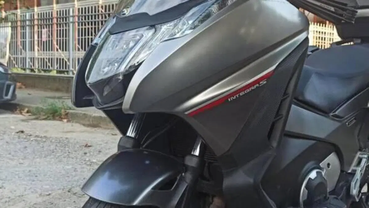 Honda Integra 750 DCT Sport (2017)  (3)
