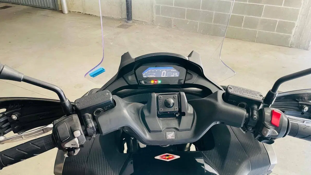 Honda Integra 750 DCT Sport (2017)  (4)
