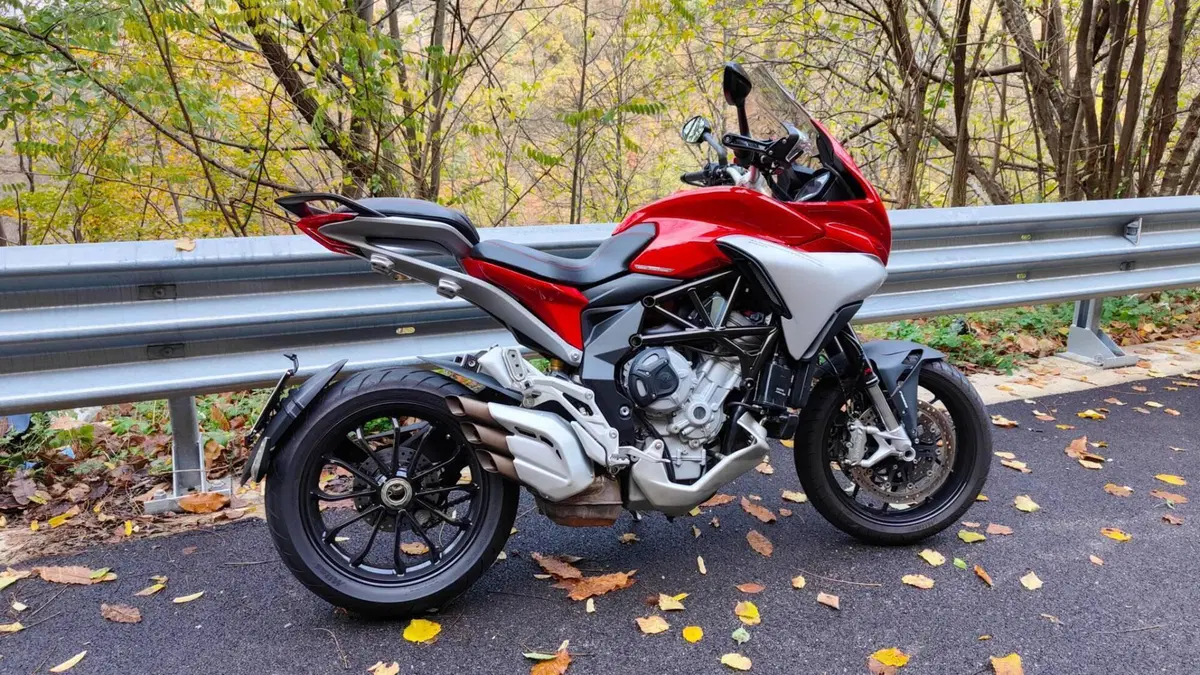 MV Agusta Turismo Veloce 800 (2014 - 16) 