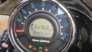 Royal Enfield Meteor 350 (2021 - 26)  (6)