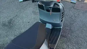 Vespa GTS 300 Supertech Hpe (2021 - 22)  (3)