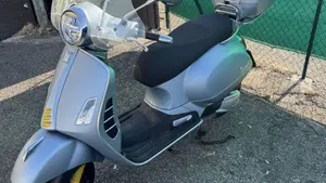 Vespa GTS 300 Supertech Hpe (2021 - 22)  (5)