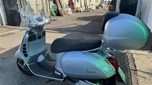 Vespa GTS 300 Supertech Hpe (2021 - 22)  (6)