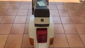 Piaggio Vespa 50 PK  (4)