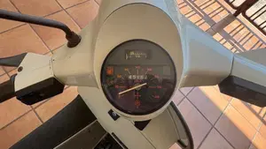 Piaggio Vespa 50 PK  (6)