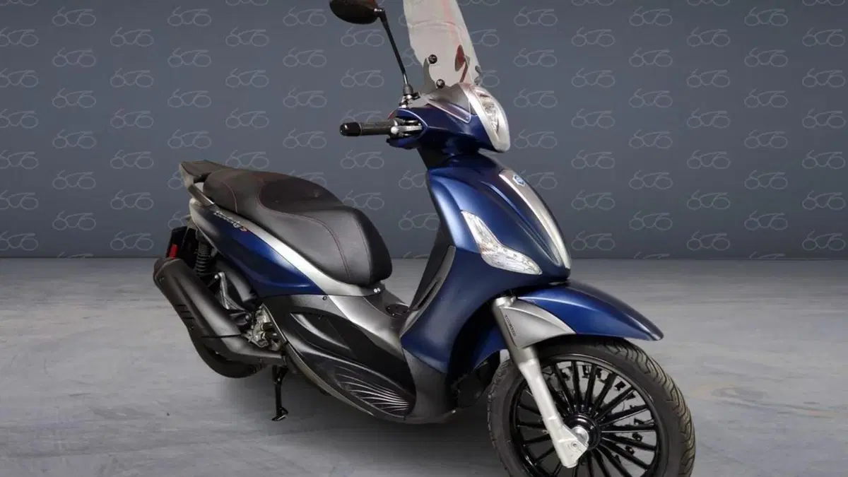 Piaggio Beverly 300 i.e. ABS-ASR (2016 - 20)  (2)