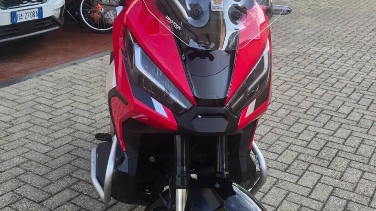 Honda X-ADV 750 DCT (2021 - 24)  (13)