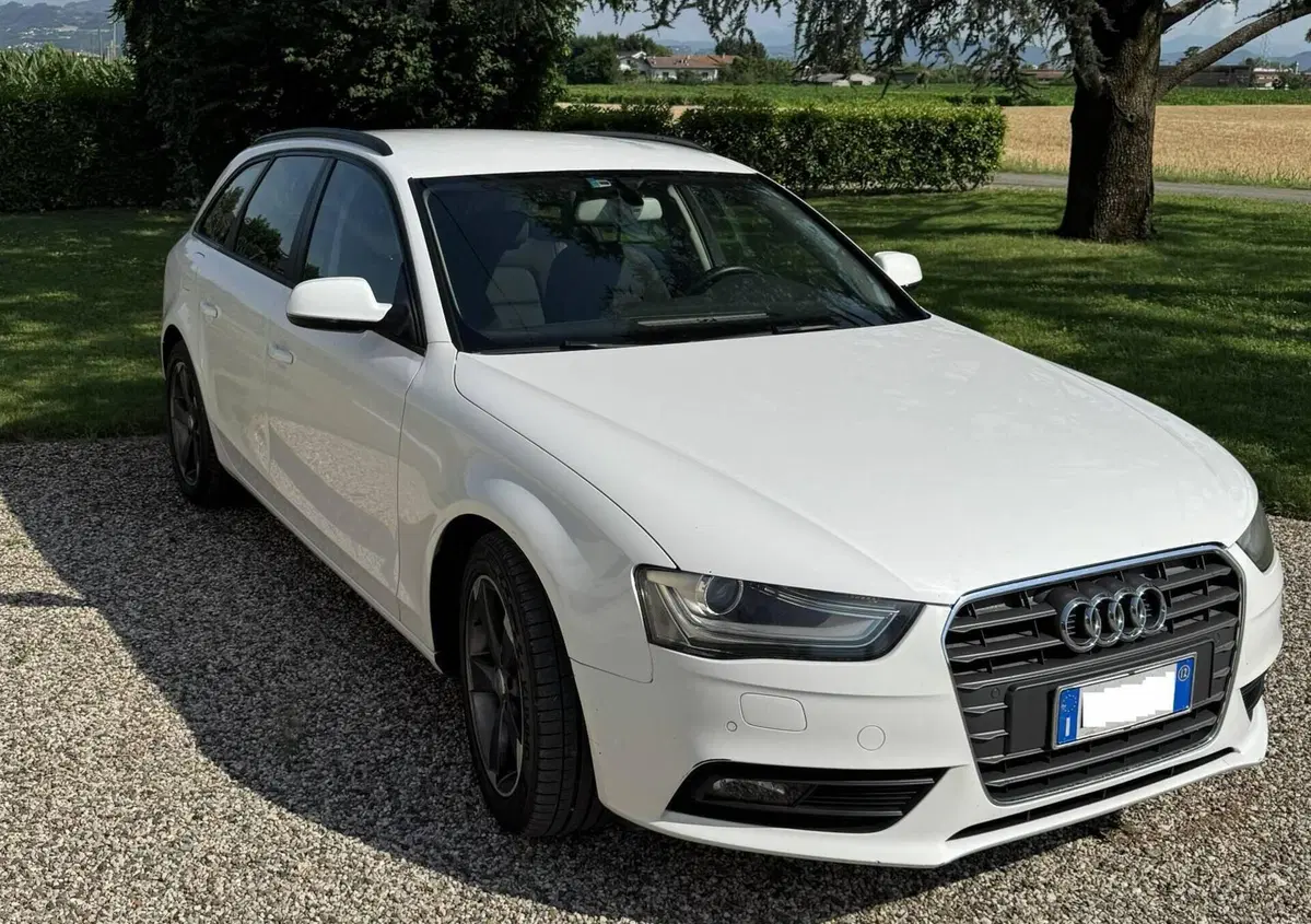 Audi A4 Avant 2.0 TDI 177CV mult. Advanced (5)