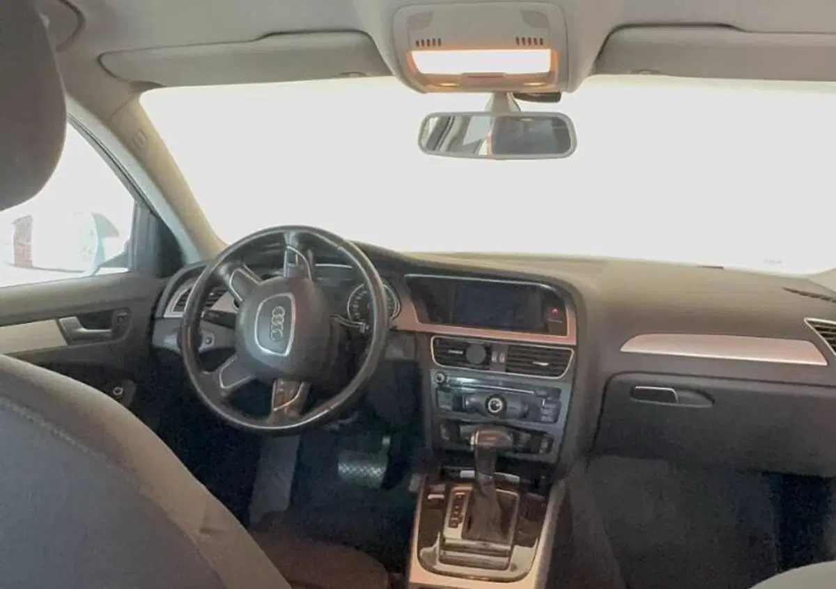 Audi A4 Avant 2.0 TDI 177CV mult. Advanced (6)