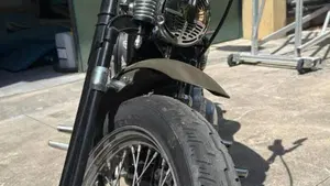 Harley-Davidson 883 Custom (1998 - 00) - XL 53C  (7)