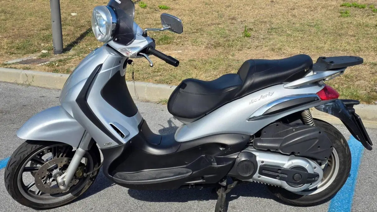 Piaggio Beverly 500  (2)
