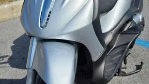 Piaggio Beverly 500  (3)