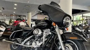 Harley-Davidson 1584 Street Glide (2007) - FLHX  (15)