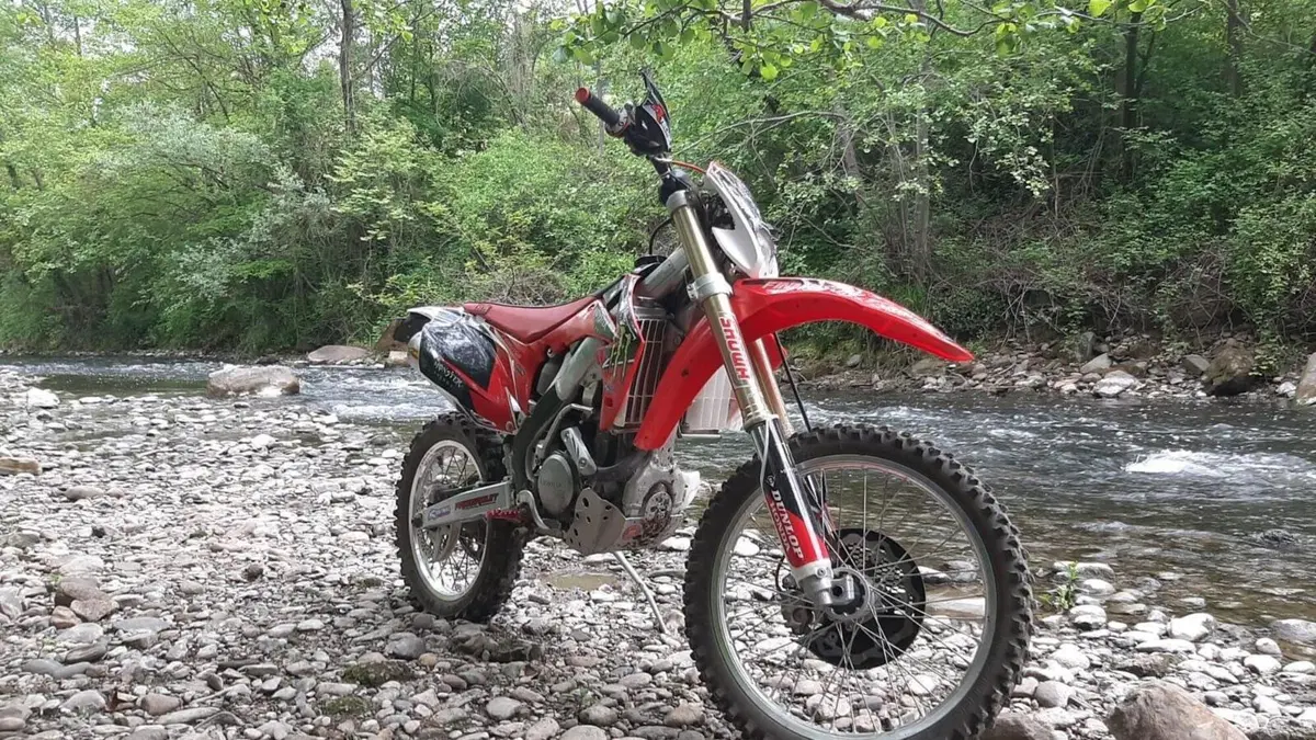 Honda CRF 250R (2013)  (4)