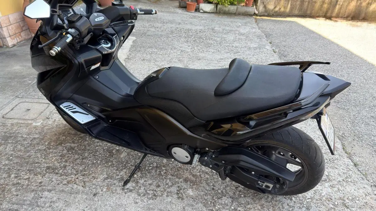 Yamaha T-Max 530 (2012 - 14)  (3)
