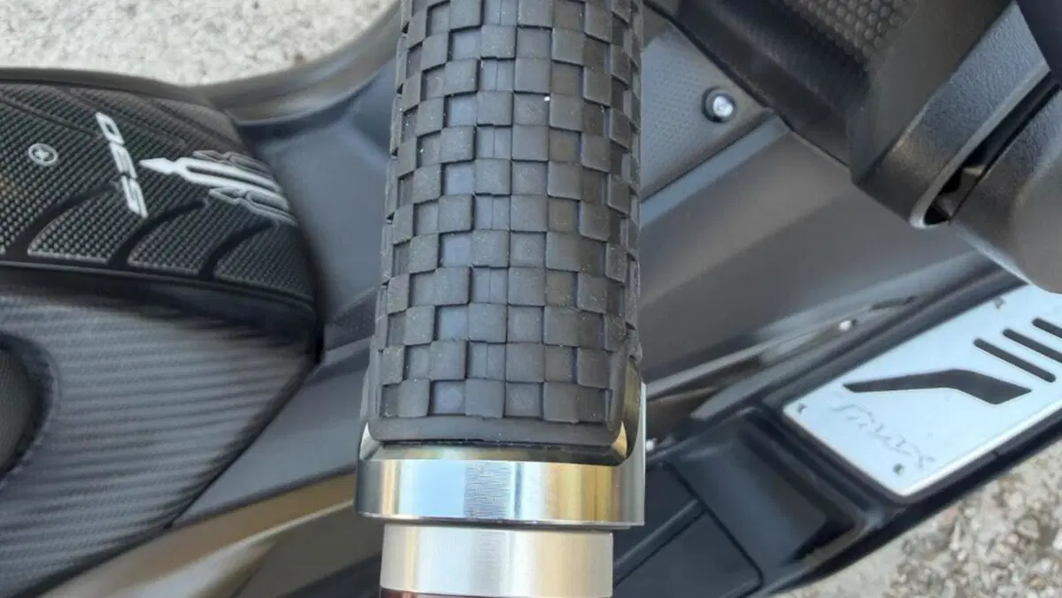Yamaha T-Max 530 (2012 - 14)  (9)