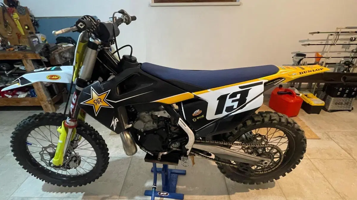 Husqvarna TC 250 (2021)  (2)