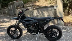Betamotor RR 50 Motard Sport LS (2024 - 26)  (2)