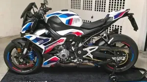 Bmw M 1000 R (2023 - 24)  (2)