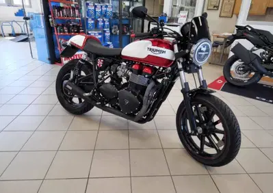Triumph Bonneville T214 (2015) - Annuncio 10084237