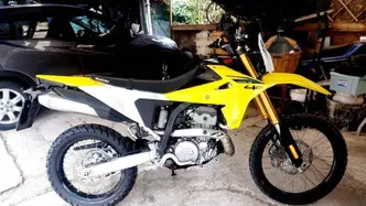 Suzuki DR-Z4S (2025 - 26) usata
