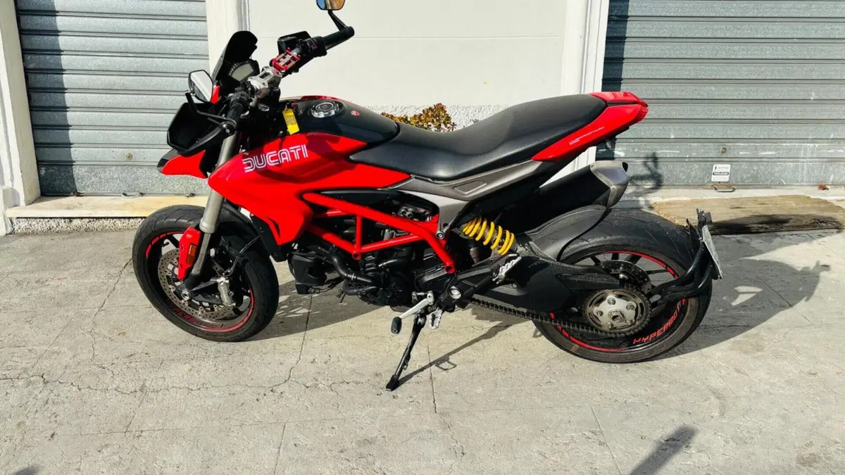 Ducati Hypermotard 939 (2016 - 18)  (8)