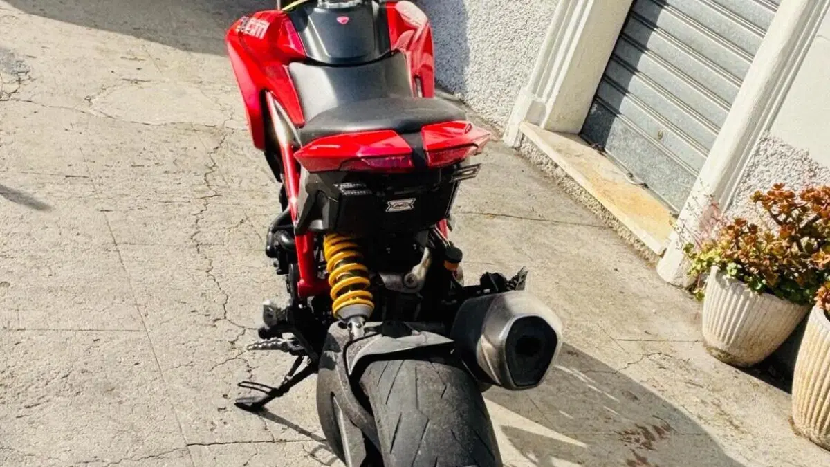 Ducati Hypermotard 939 (2016 - 18)  (9)