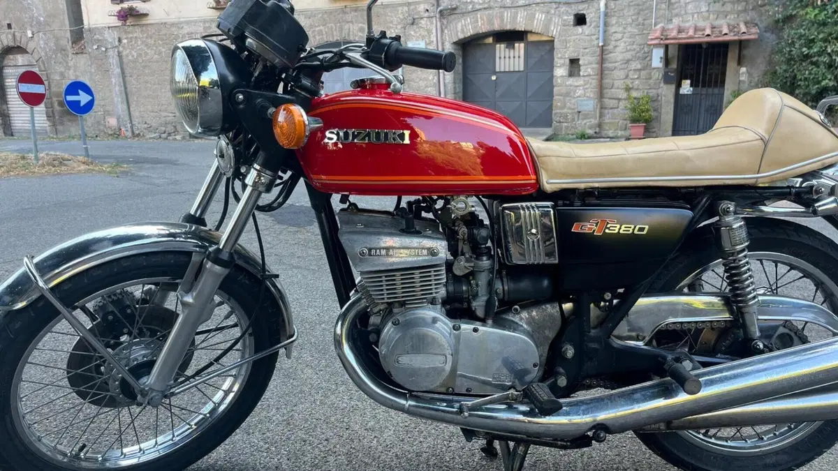 Suzuki  
