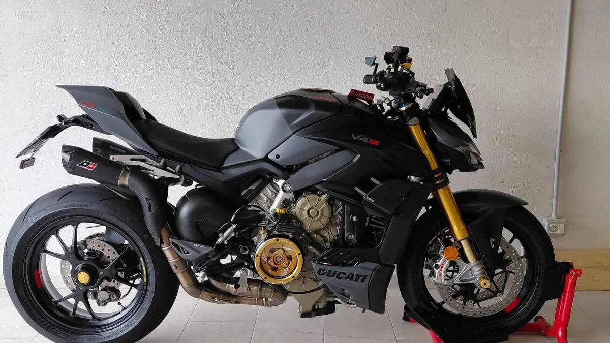Ducati Streetfighter V4 S (2023 - 24) 