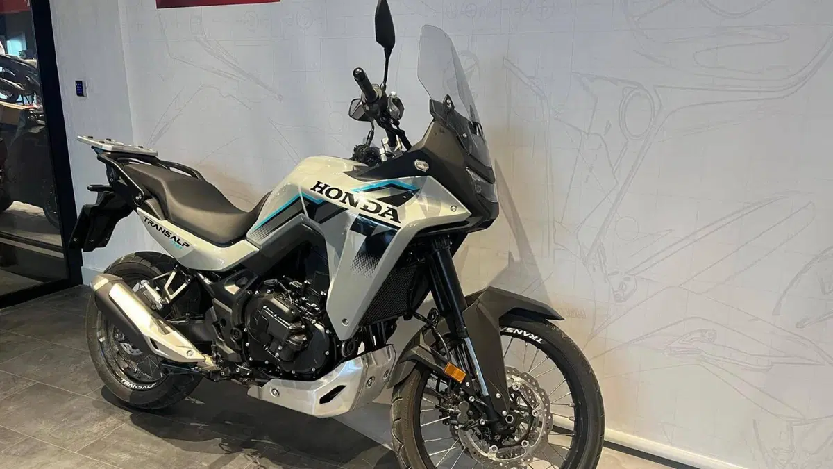 Honda Transalp XL750 (2026)  (4)