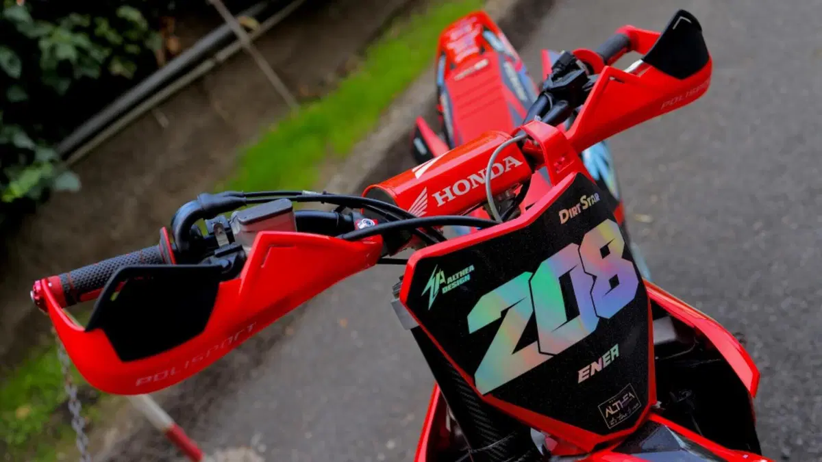 Honda CRF 450R (2020)  (2)
