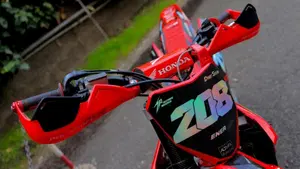 Honda CRF 450R (2020)  (2)