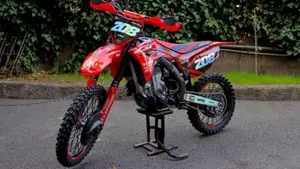 Honda CRF 450R (2020)  (3)