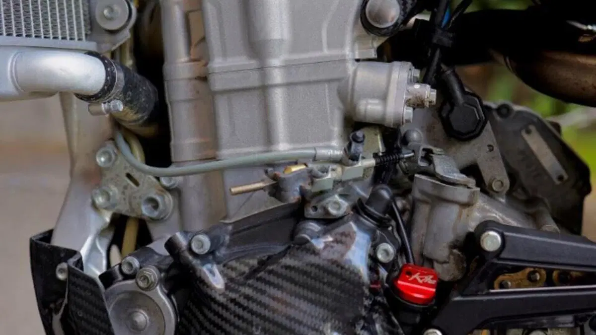 Honda CRF 450R (2020)  (5)
