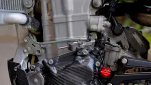 Honda CRF 450R (2020)  (5)