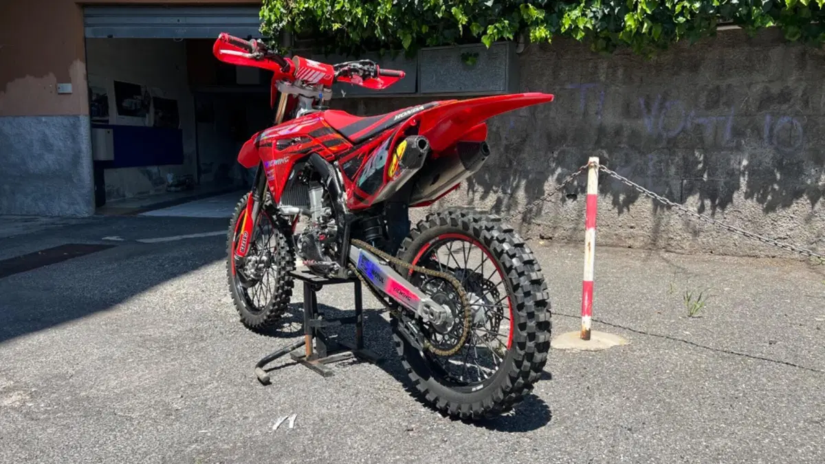 Honda CRF 450R (2020)  (10)