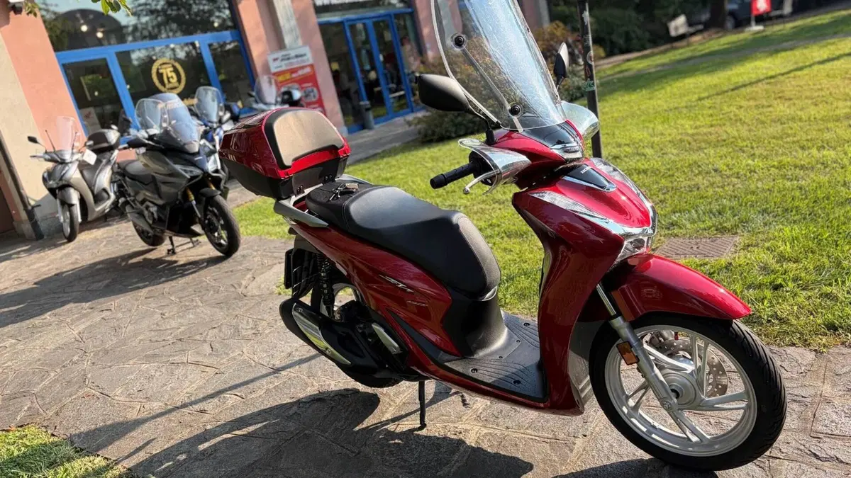 Honda SH 150i (2020 - 23)  (3)