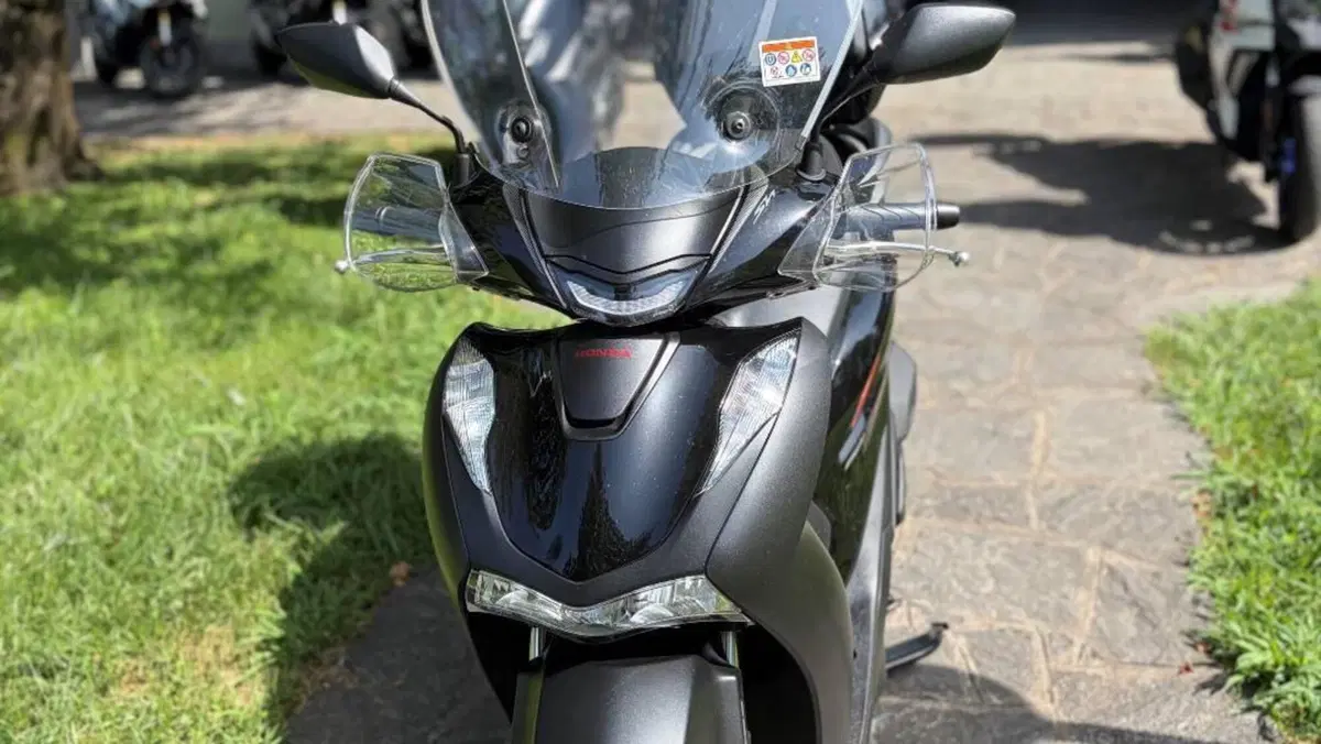 Honda SH 150i Sport (2024 - 25)  (3)