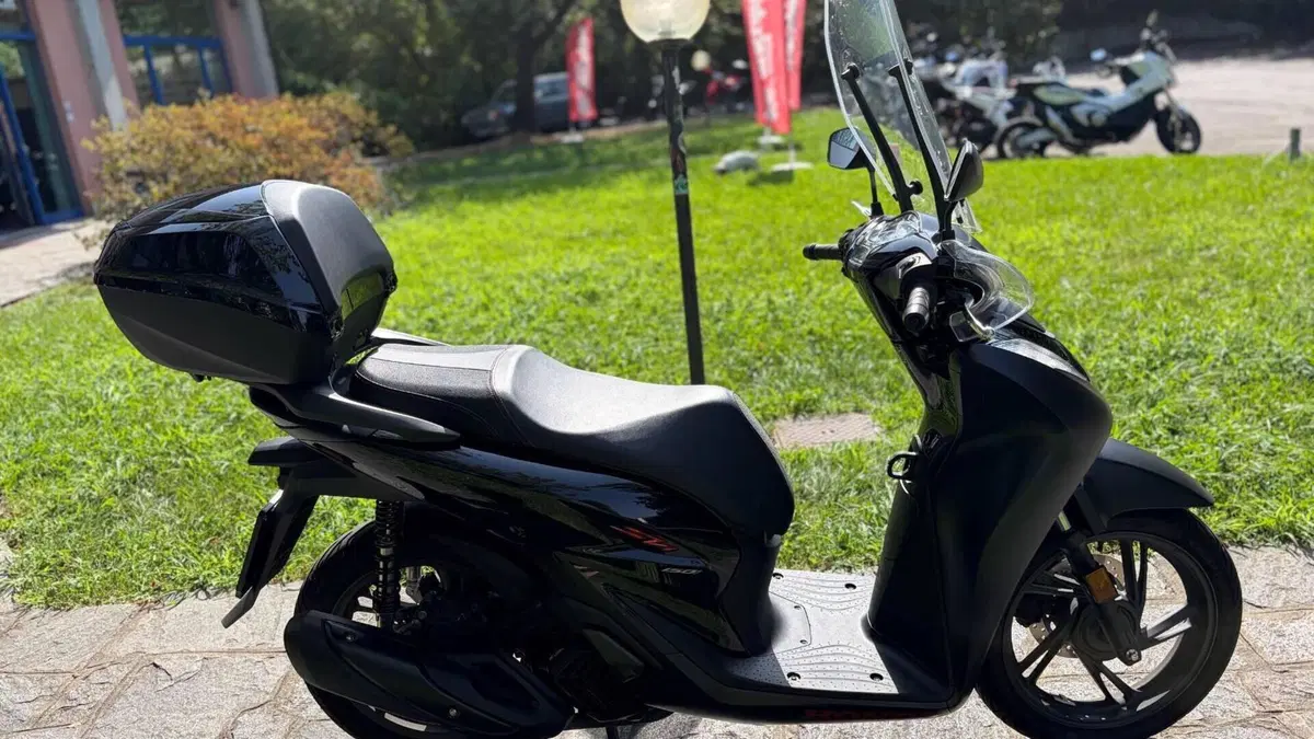 Honda SH 150i Sport (2024 - 25)  (5)