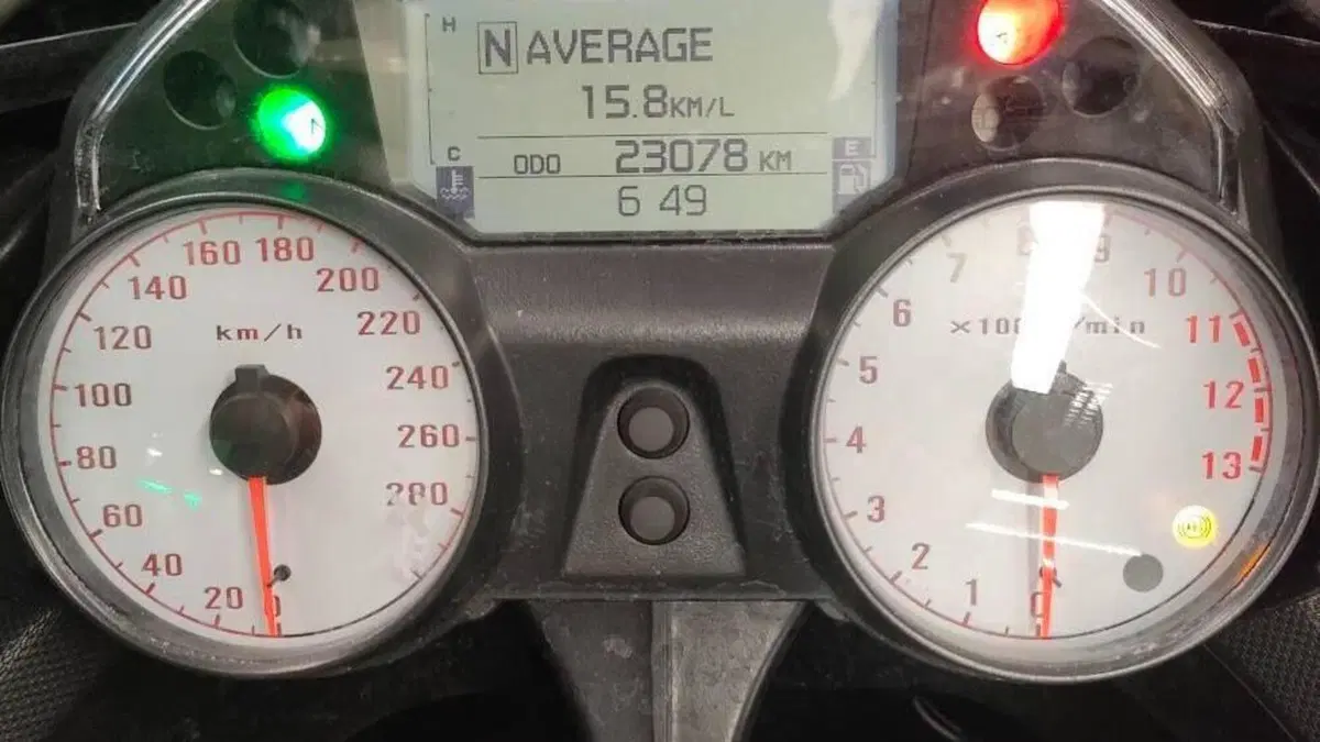 Kawasaki ZZR 1400 (2006 - 11)  (4)