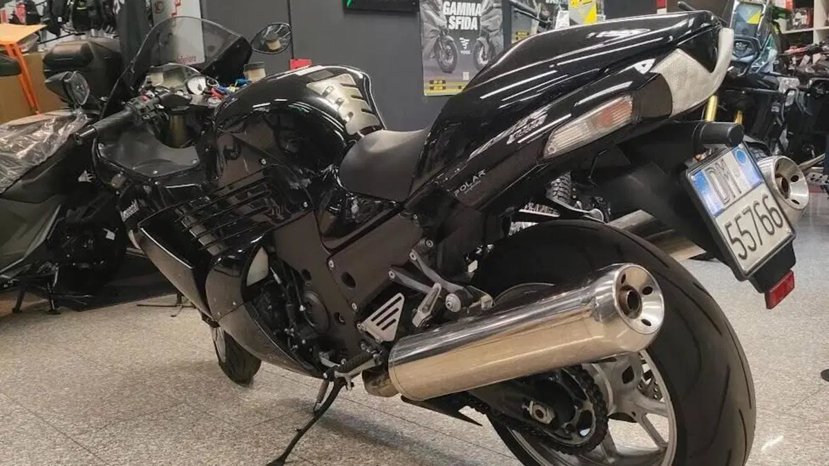 Kawasaki ZZR 1400 (2006 - 11)  (3)